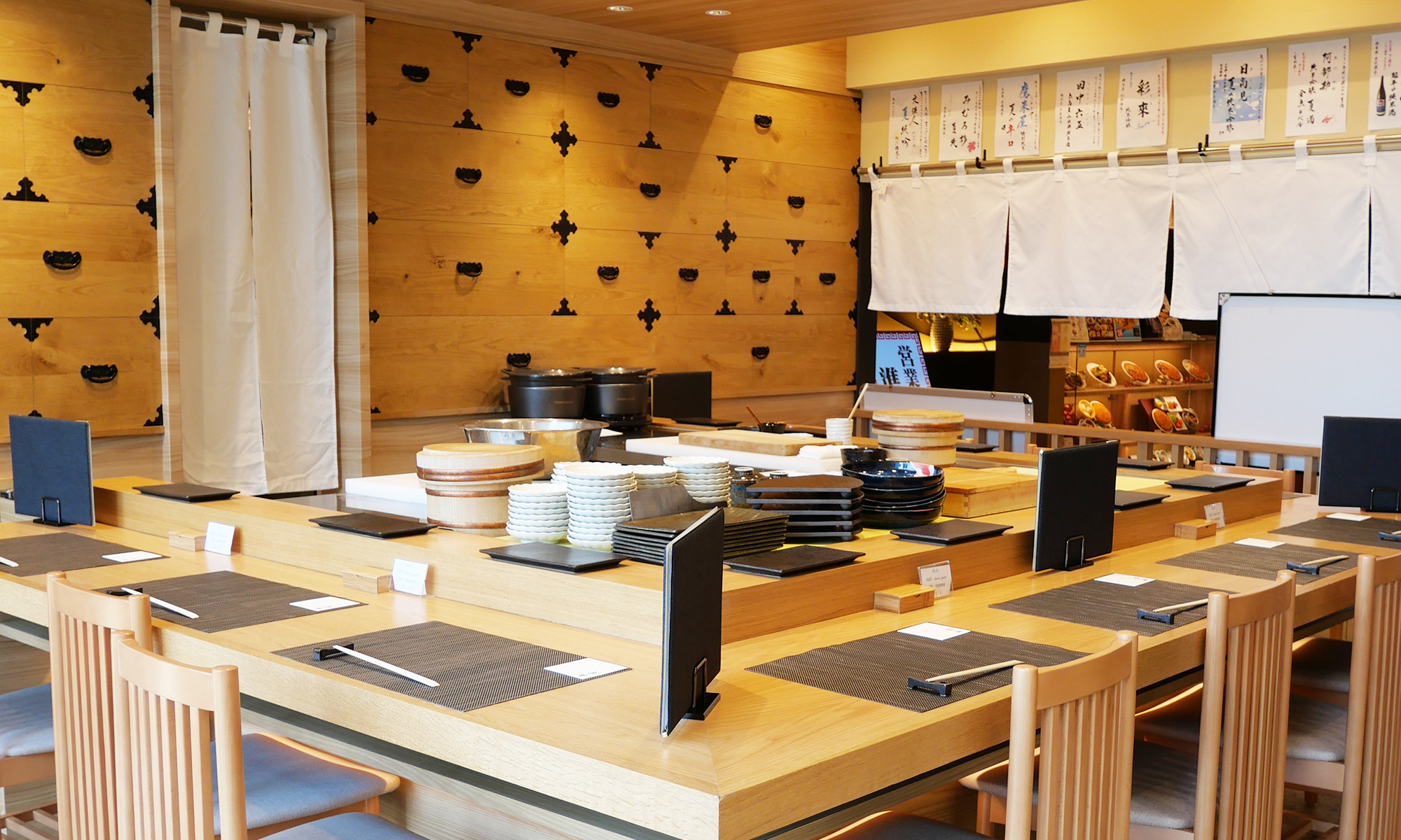 寿司赤酢遊 バルチカ03店